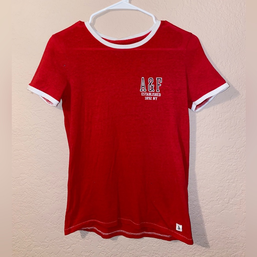A & F light weight red t-shirt